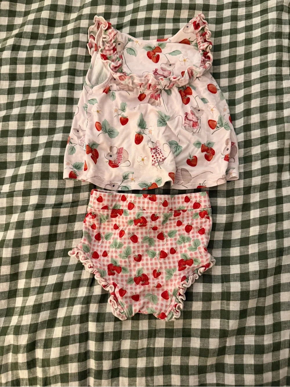 Posh Peanut Baby Girls Strawberry Print Ruffle Two-Piece Set - Pink